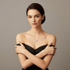 Crystal Star Pendant Necklace – Silver Tone